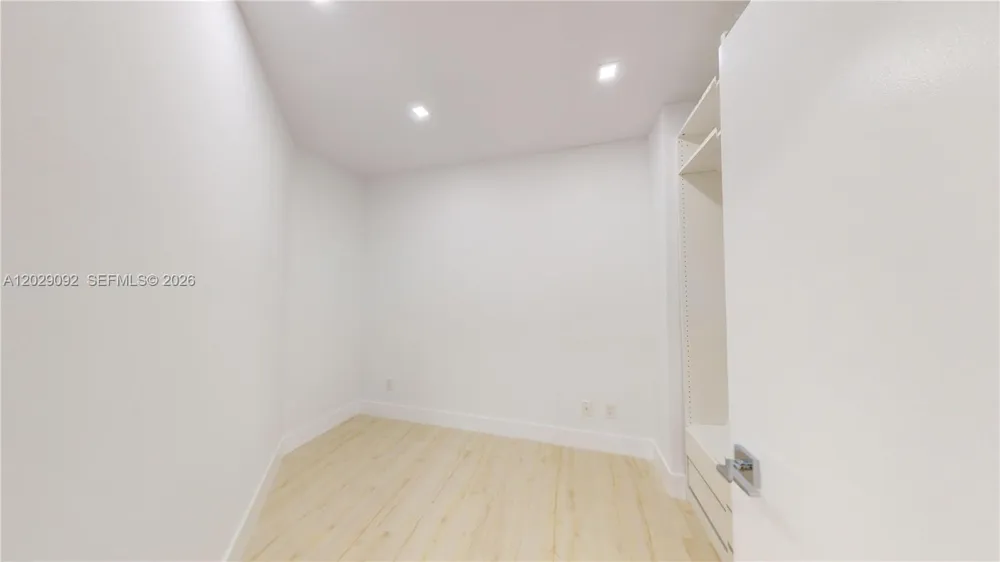 21050 NE 38th Ave #305 Aventura, FL 33180