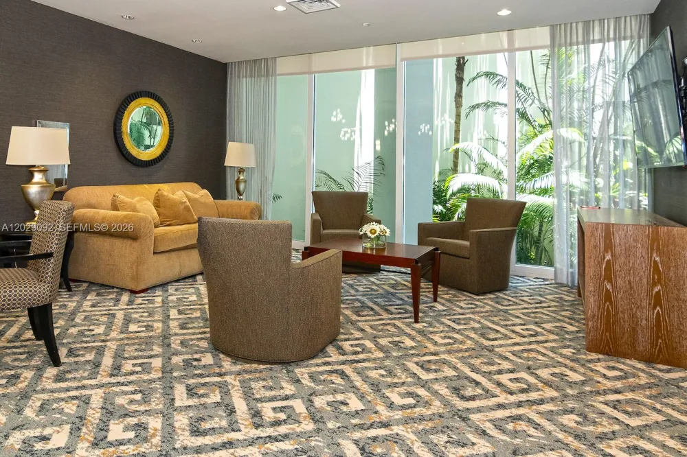 21050 NE 38th Ave #305 Aventura, FL 33180
