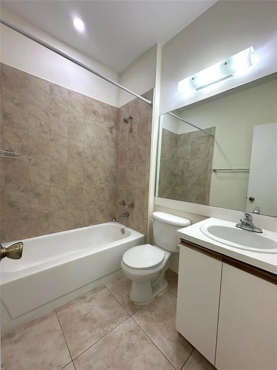 641 Cypress Lake Boulevard #K18 Pompano Beach, FL 33064