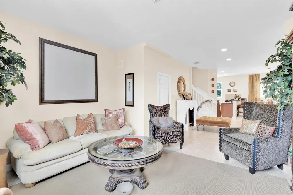 528 Bayfront Drive Boynton Beach, FL 33435