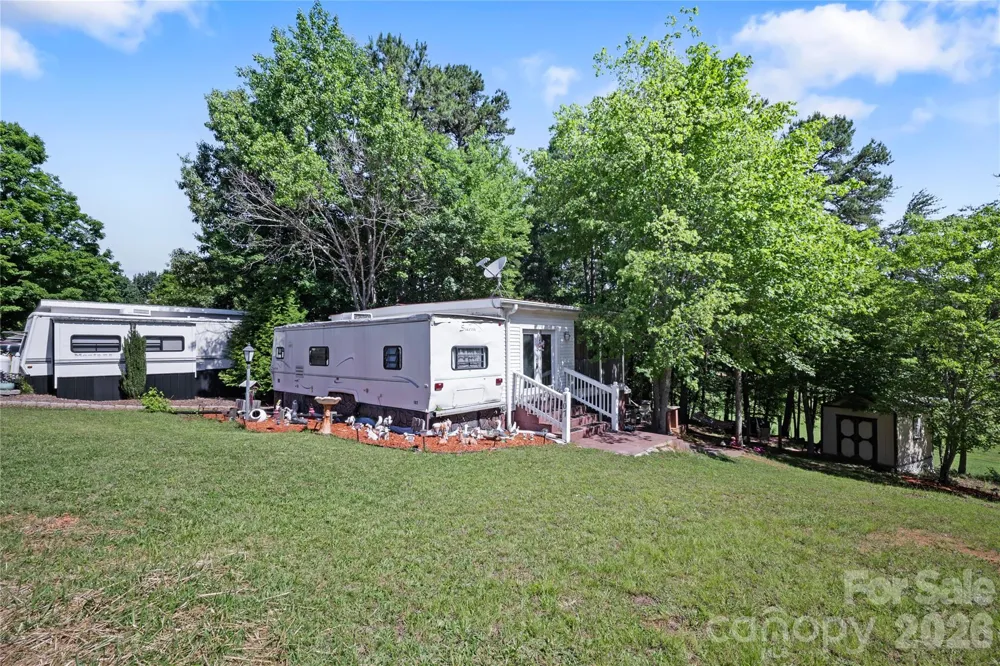 107 Dove Lane New London, NC 28127