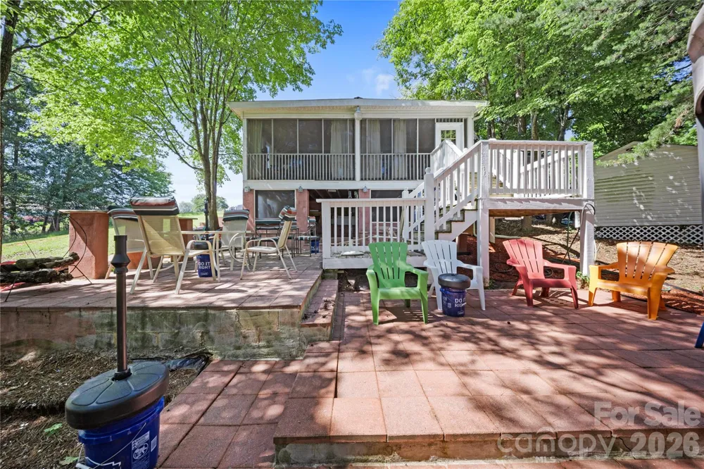 107 Dove Lane New London, NC 28127