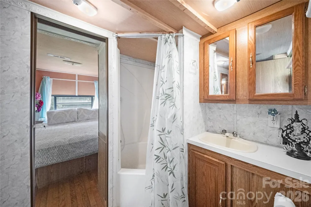 107 Dove Lane New London, NC 28127