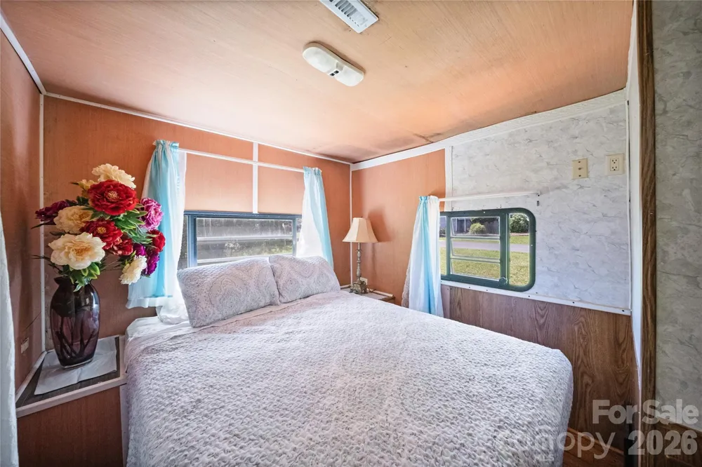 107 Dove Lane New London, NC 28127
