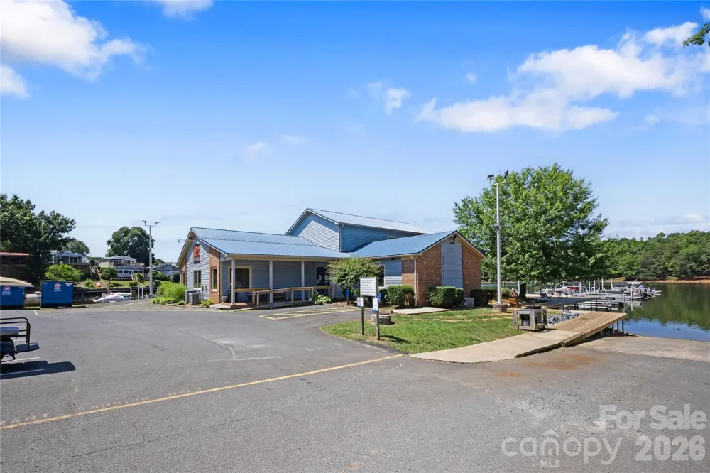 107 Dove Lane New London, NC 28127