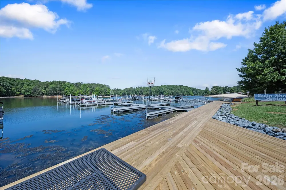 107 Dove Lane New London, NC 28127