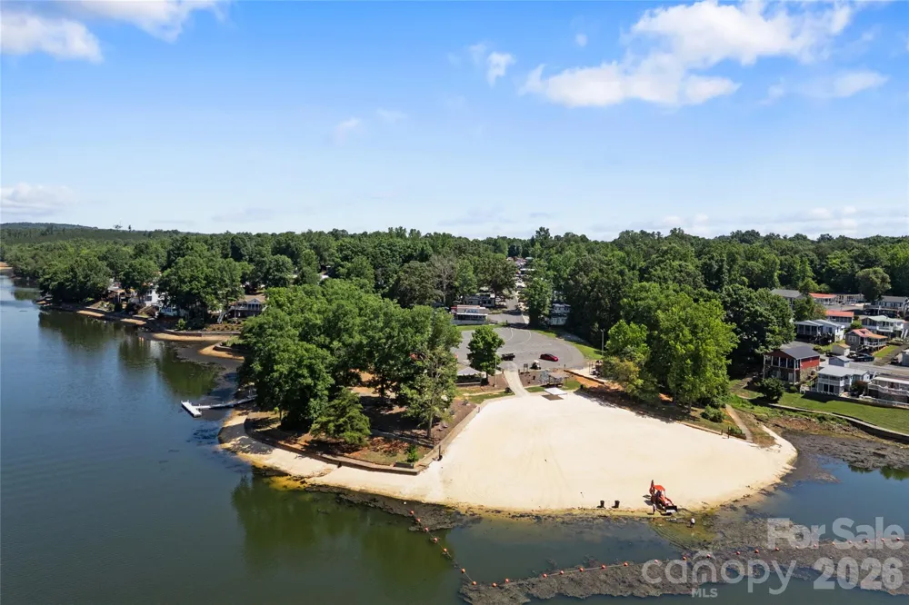 107 Dove Lane New London, NC 28127