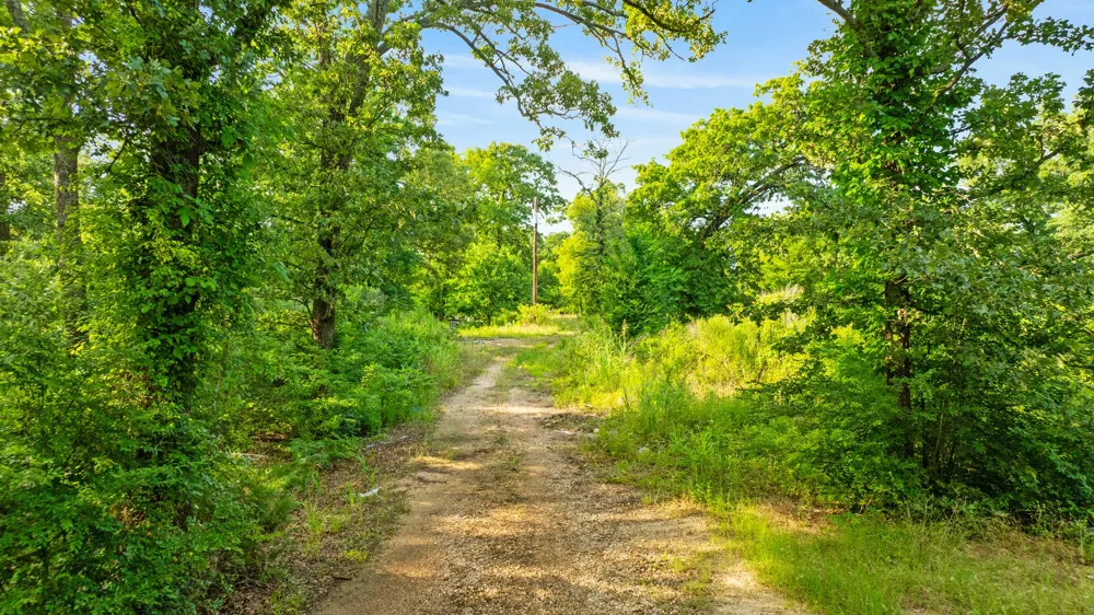 5200 County Road 45080 Arthur City, TX 75411