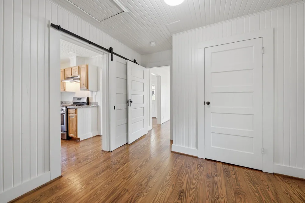 23 Harris Street Bellville, TX 77418