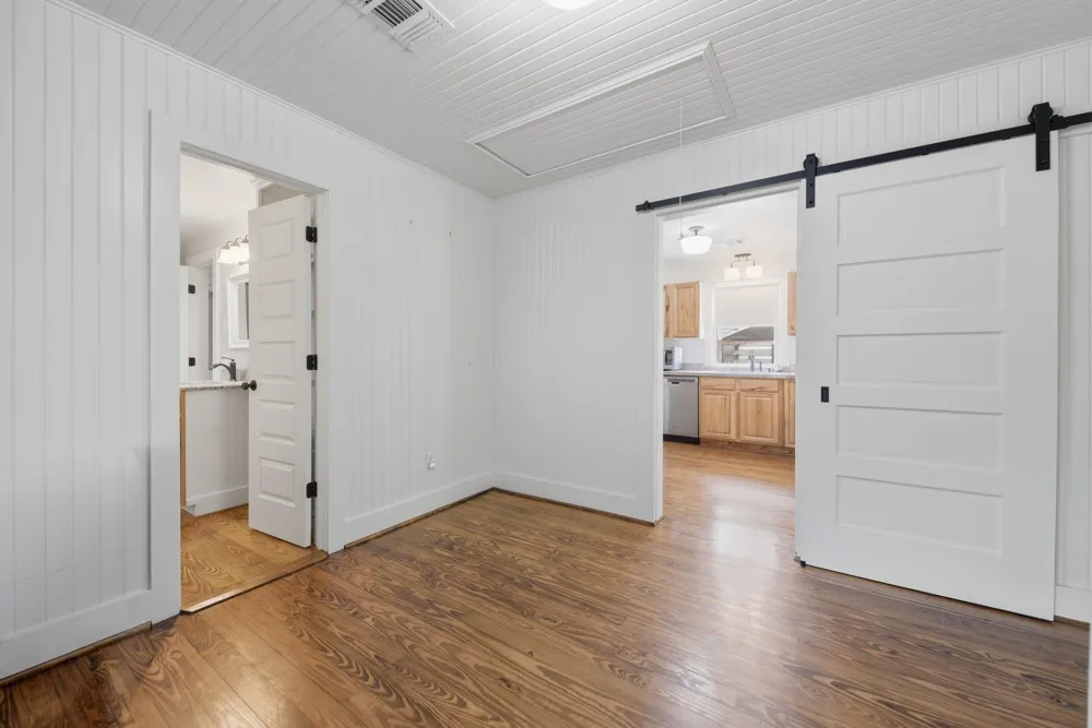 23 Harris Street Bellville, TX 77418