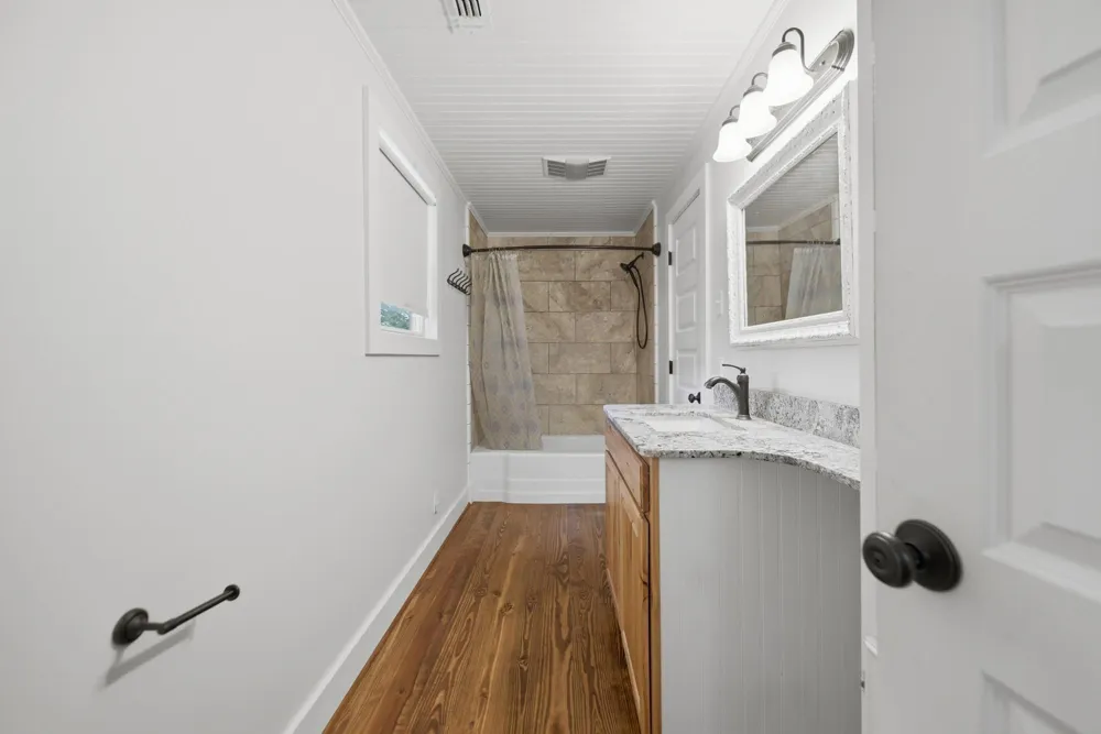 23 Harris Street Bellville, TX 77418