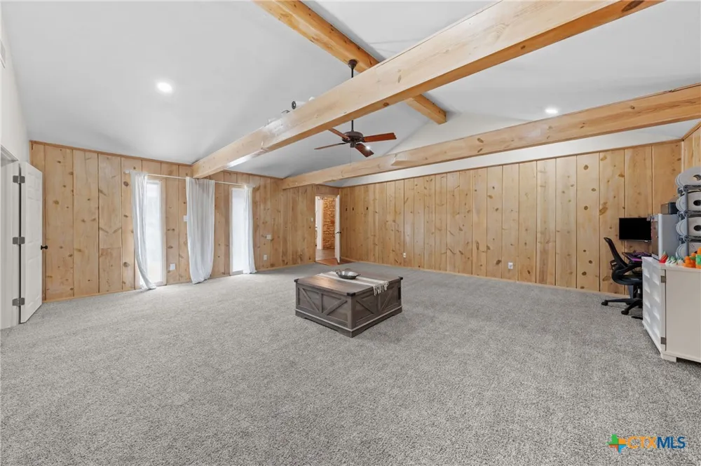 702 E Sandy Lane Little River Academy, TX 76554