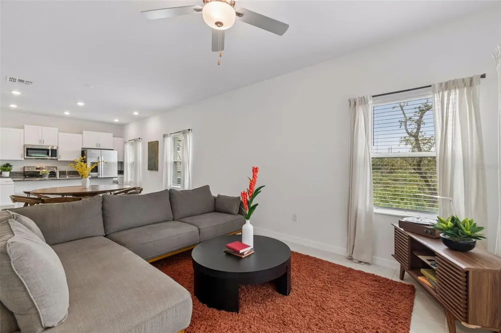 873 TENNYSON MILL CIRCLE Tampa, FL 33619
