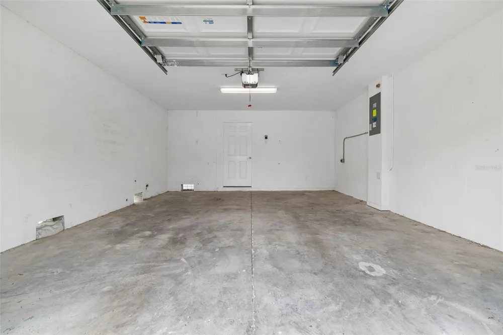 873 TENNYSON MILL CIRCLE Tampa, FL 33619