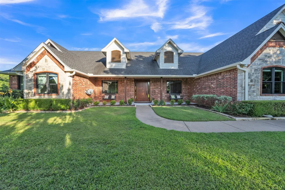 7466 Bent Trail Mansfield, TX 76063