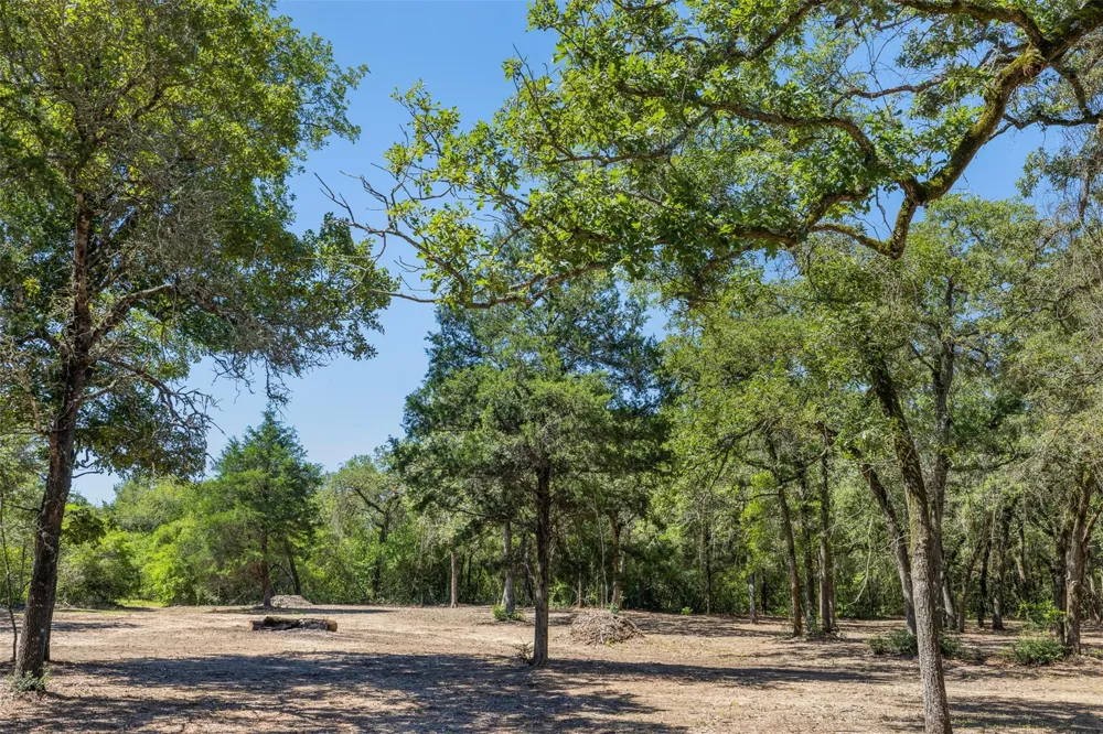 2465 County Road 58 Caldwell, TX 77836