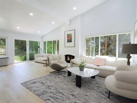 6954 Kings Harbor