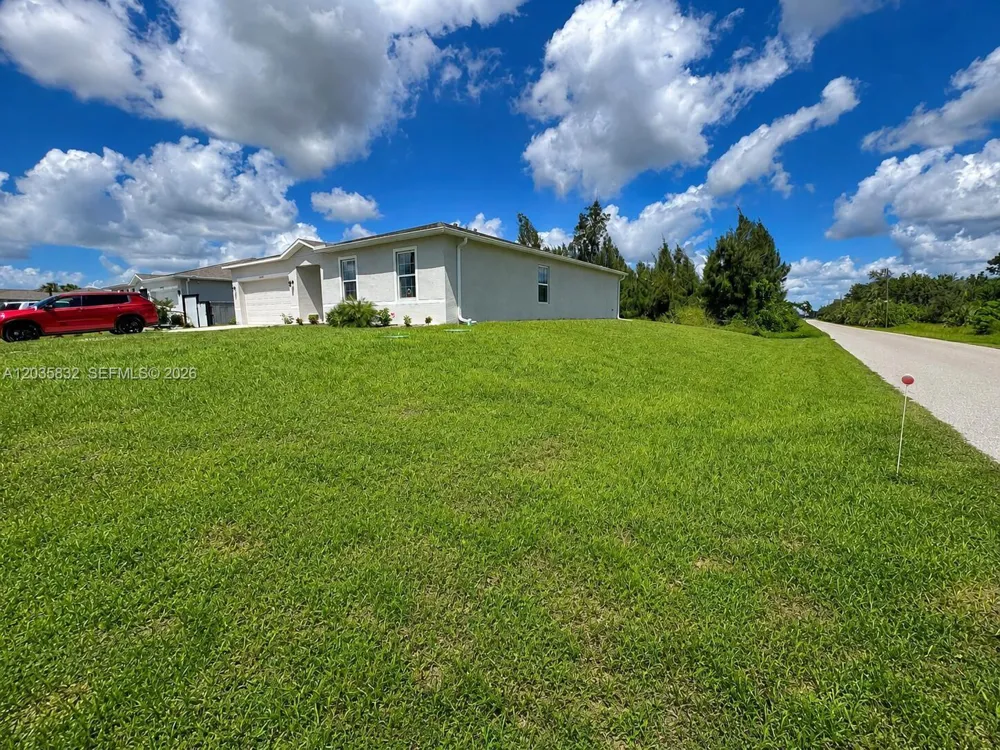 26484 View Dr Punta Gorda, FL 33983
