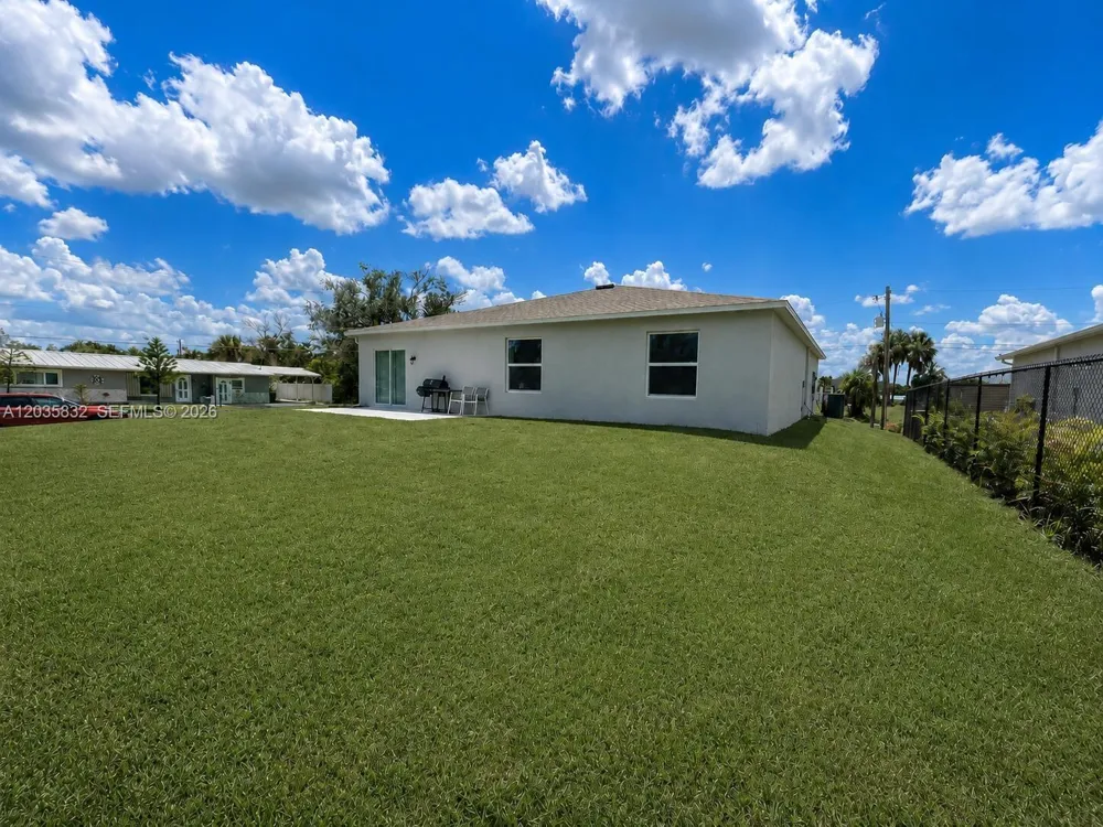 26484 View Dr Punta Gorda, FL 33983