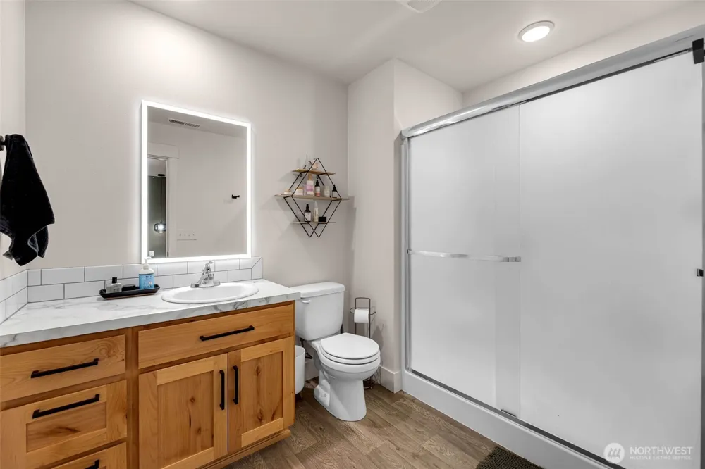 610 Stone View Way Kalama, WA 98625