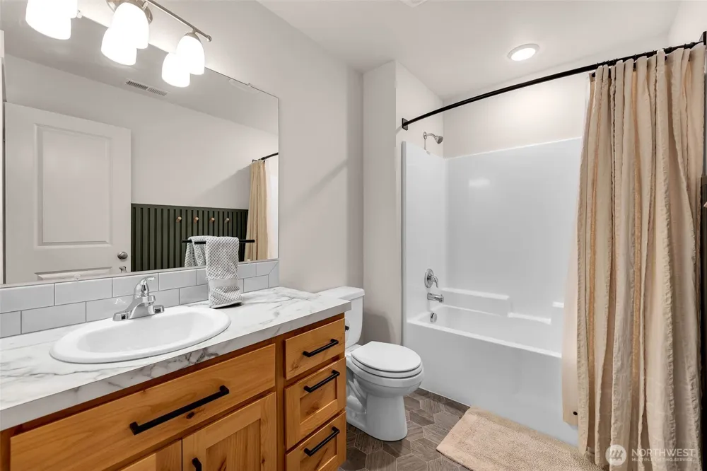 610 Stone View Way Kalama, WA 98625