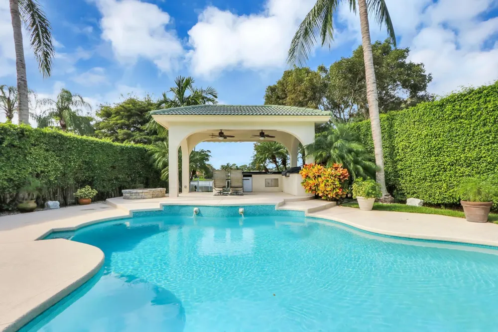6990 Cypress Cove Circle Jupiter, FL 33458