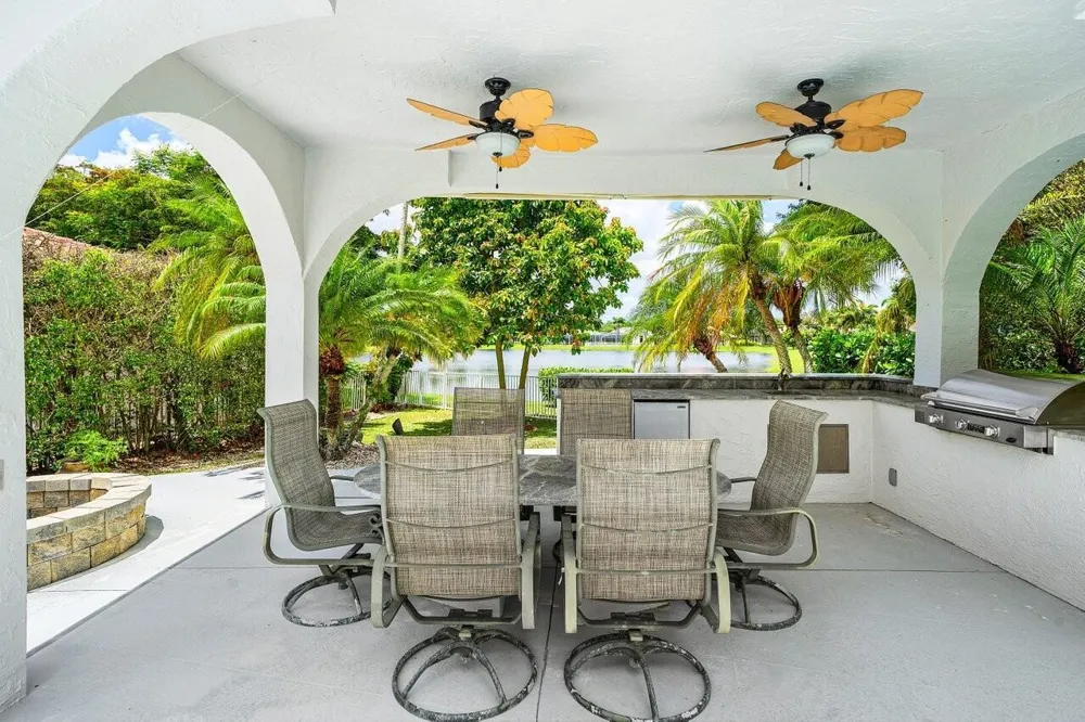 6990 Cypress Cove Circle Jupiter, FL 33458