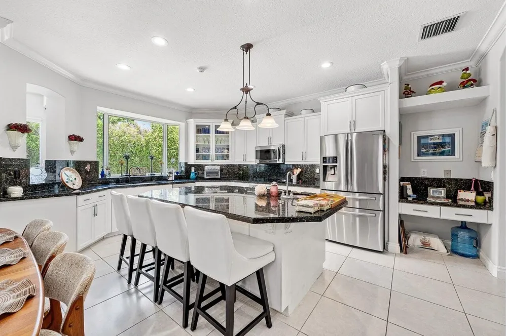 6990 Cypress Cove Circle Jupiter, FL 33458