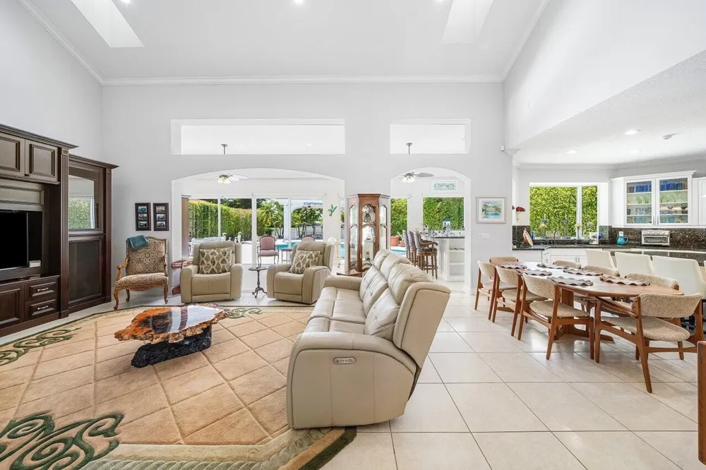 6990 Cypress Cove Circle Jupiter, FL 33458