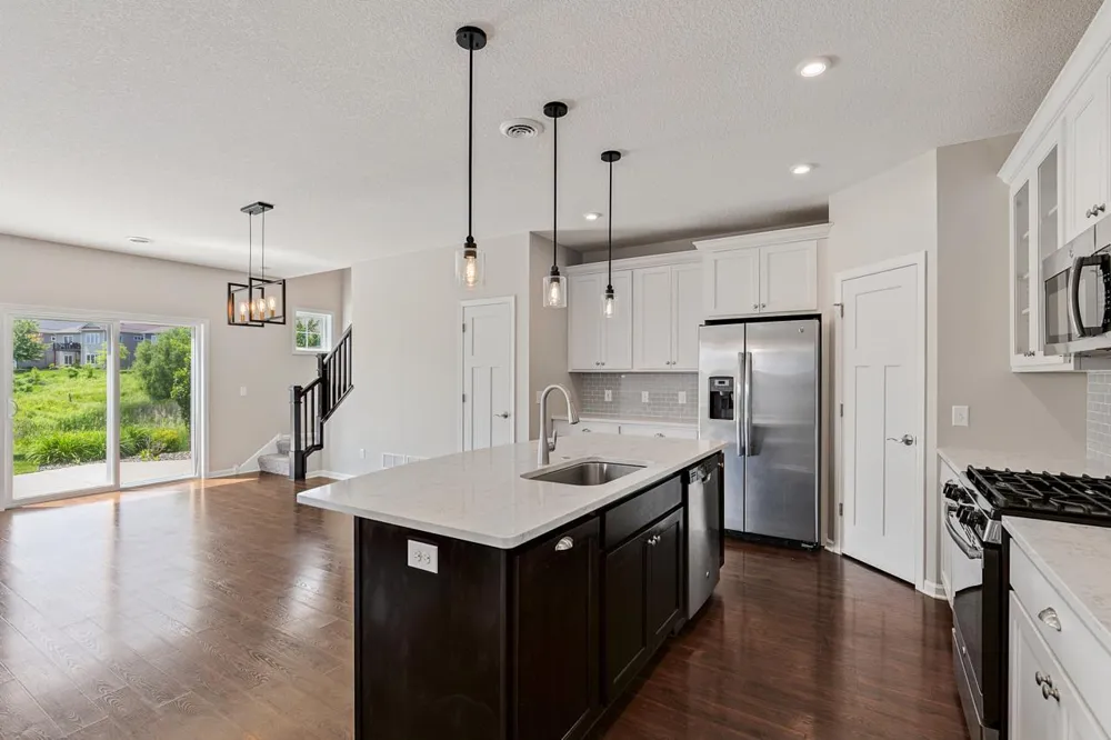1075 Anthony Way Victoria, MN 55386
