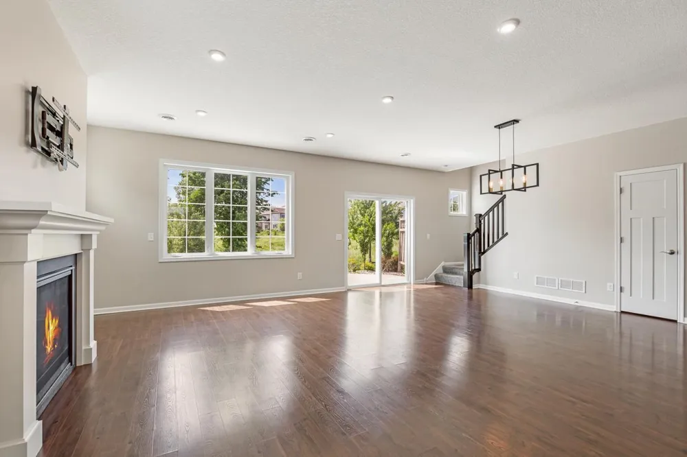1075 Anthony Way Victoria, MN 55386