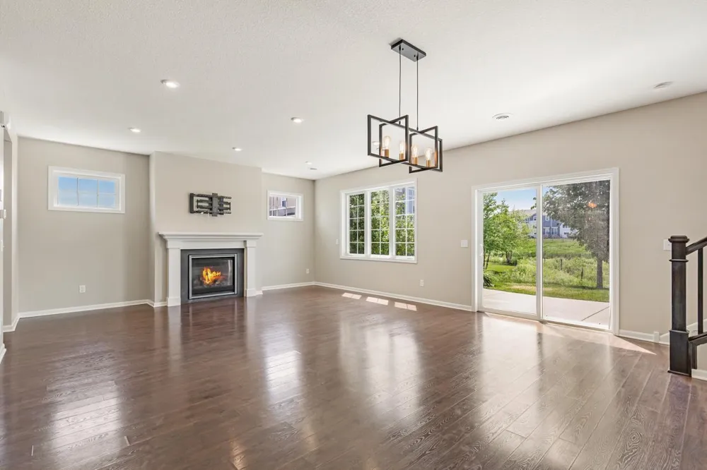 1075 Anthony Way Victoria, MN 55386