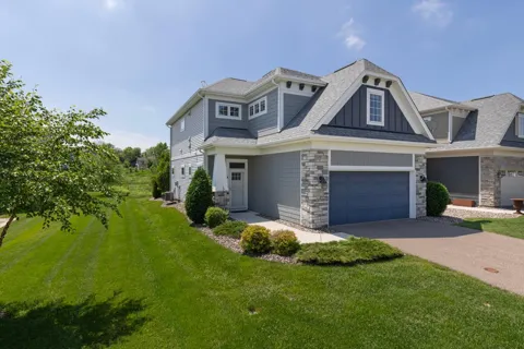 1075 Anthony Way