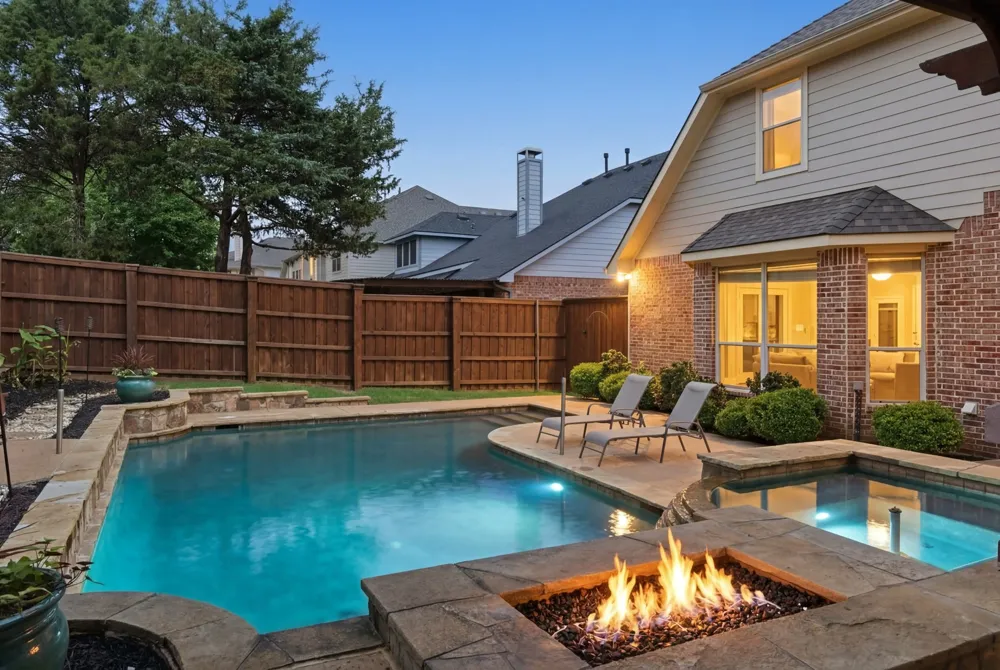 965 Fall Creek Grapevine, TX 76051