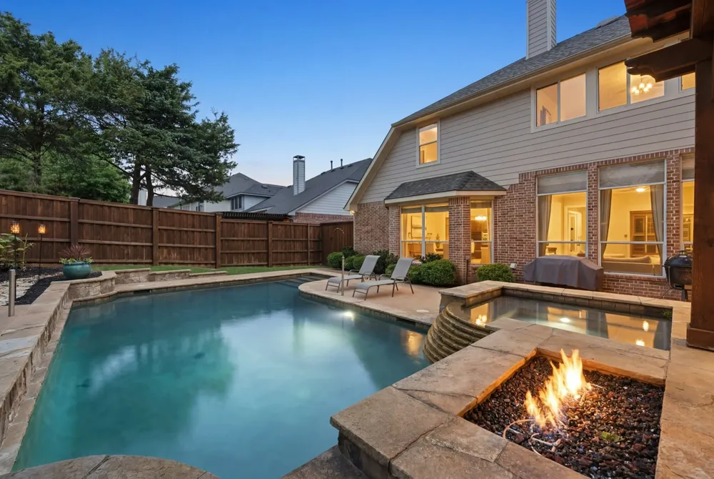 965 Fall Creek Grapevine, TX 76051