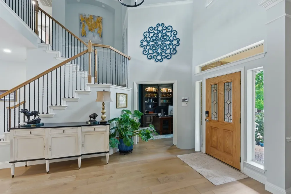 965 Fall Creek Grapevine, TX 76051