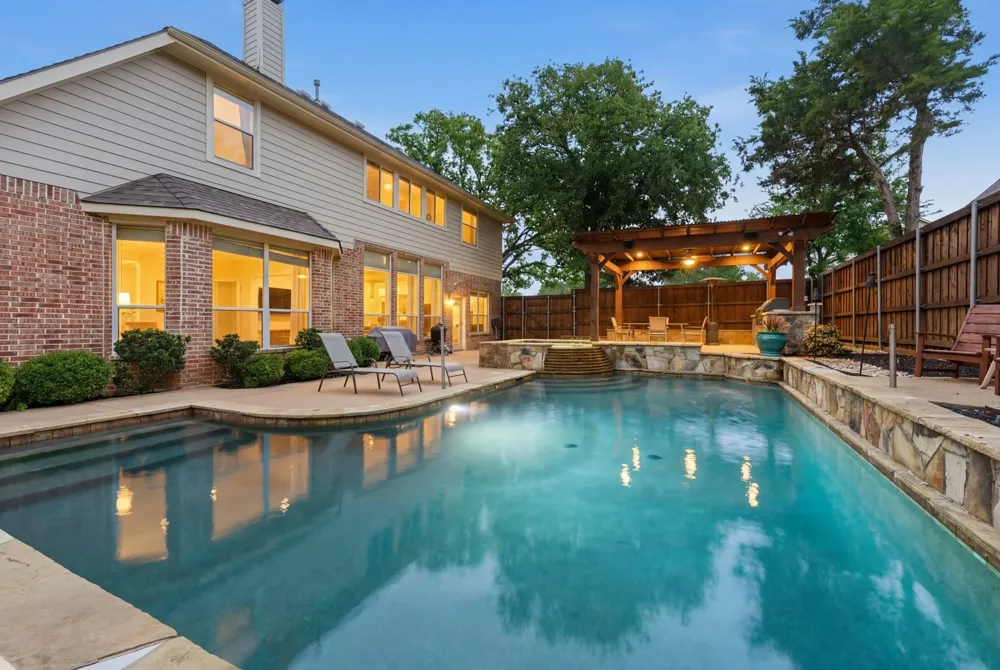 965 Fall Creek Grapevine, TX 76051