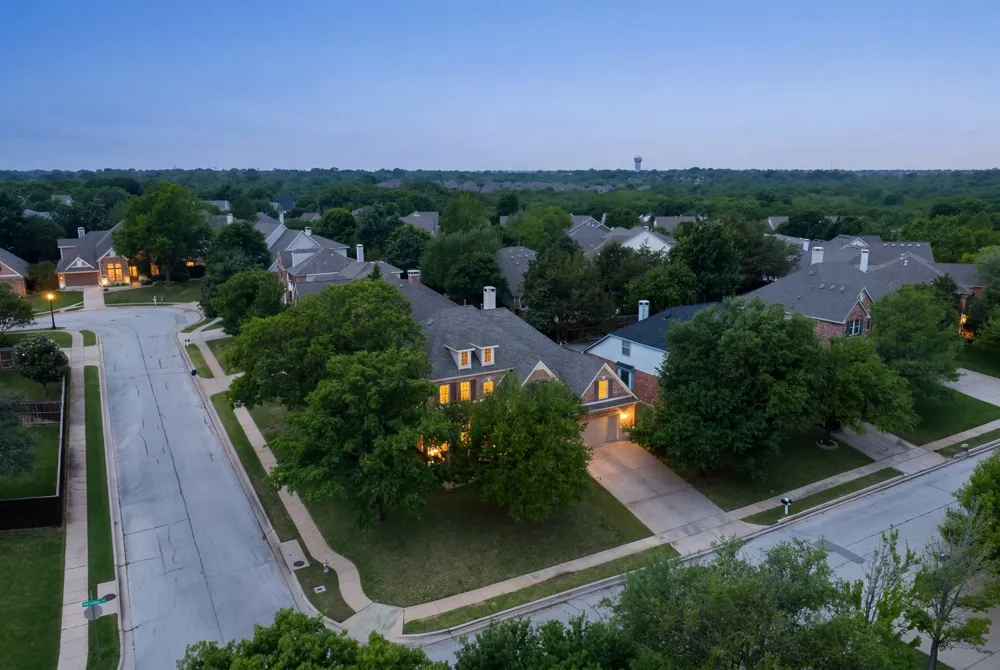 965 Fall Creek Grapevine, TX 76051