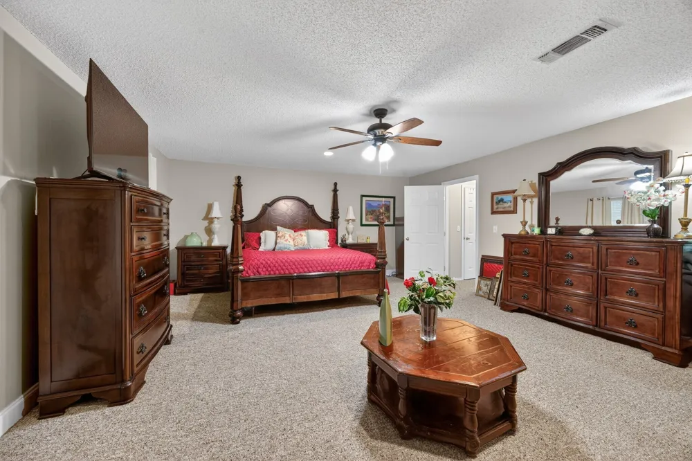 8229 Farm Road 905 Paris, TX 75462