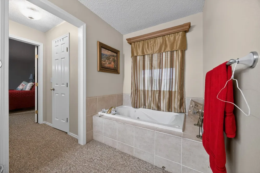 8229 Farm Road 905 Paris, TX 75462