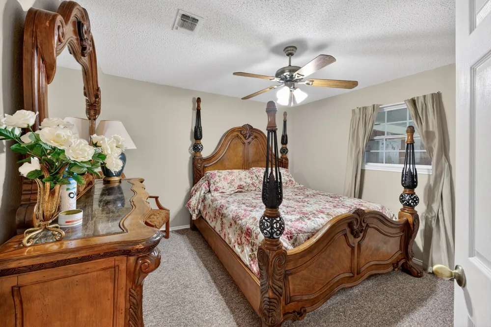 8229 Farm Road 905 Paris, TX 75462