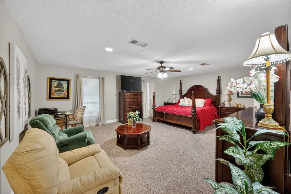 8229 Farm Road 905 Paris, TX 75462