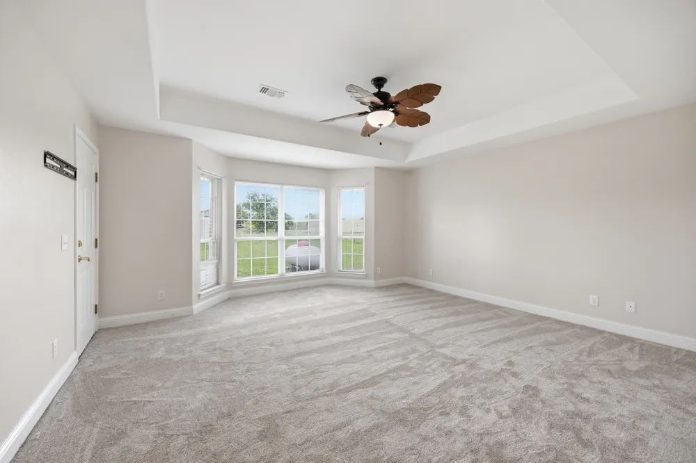 8229 Farm Road 905 Paris, TX 75462