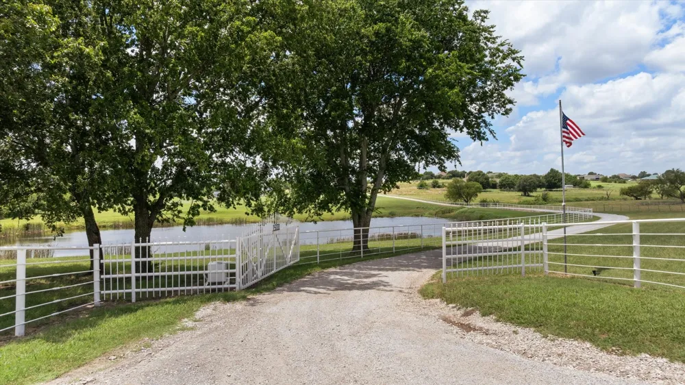 15101 White Settlement Road Fort Worth, TX 76108