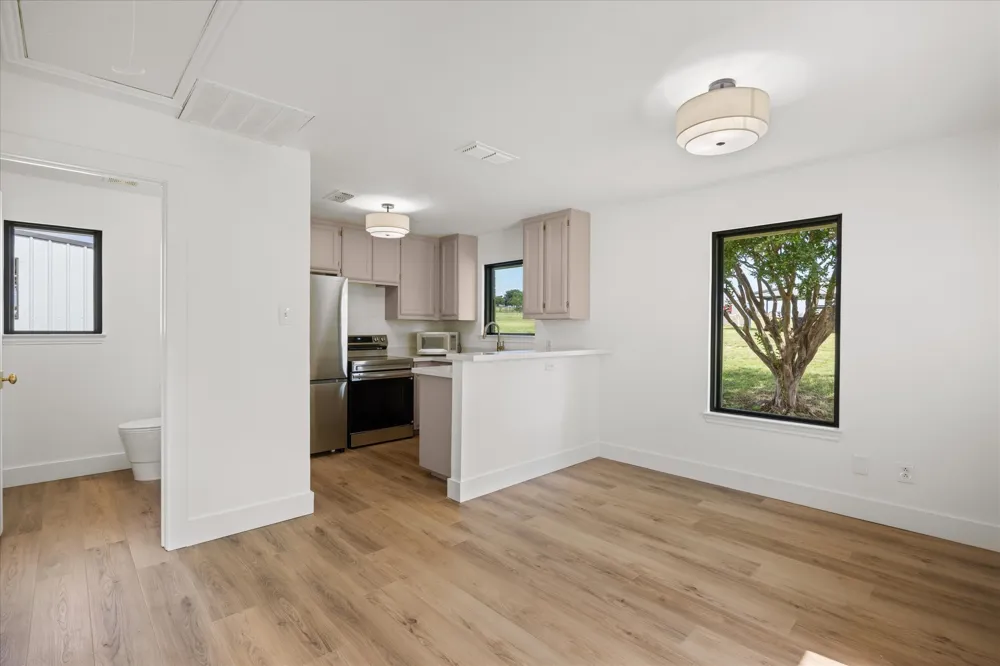 15101 White Settlement Road Fort Worth, TX 76108