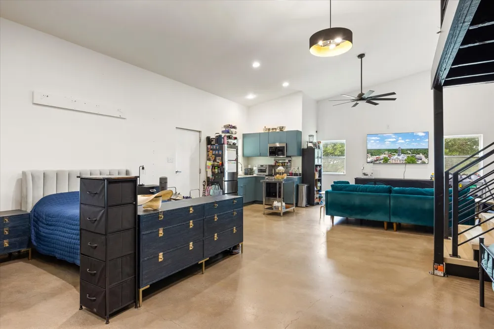 15101 White Settlement Road Fort Worth, TX 76108