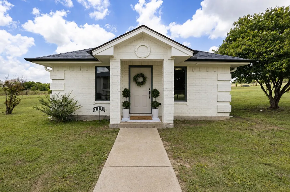 15101 White Settlement Road Fort Worth, TX 76108