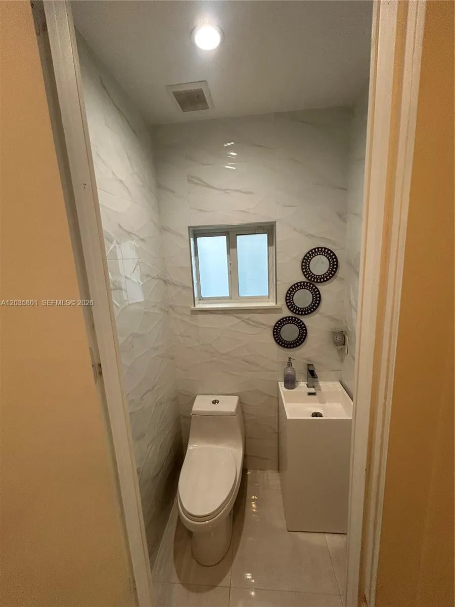 12885 77 AVE Pinecrest, FL 33156