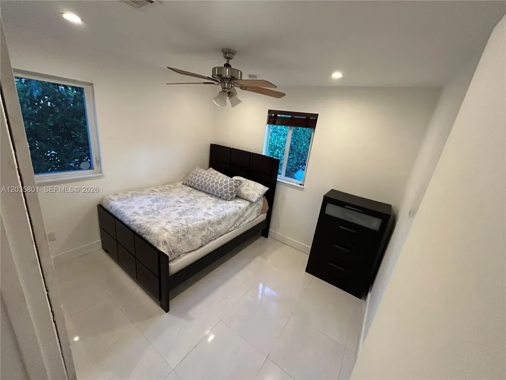 12885 77 AVE Pinecrest, FL 33156