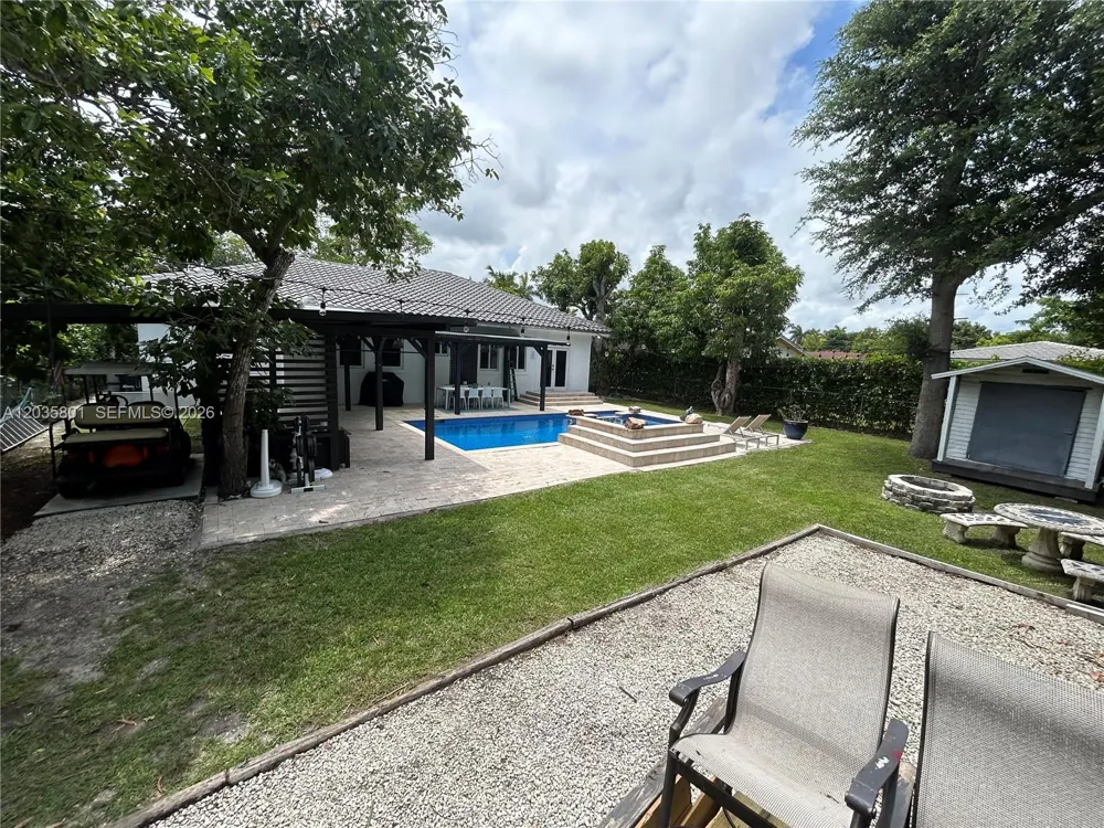 12885 77 AVE Pinecrest, FL 33156